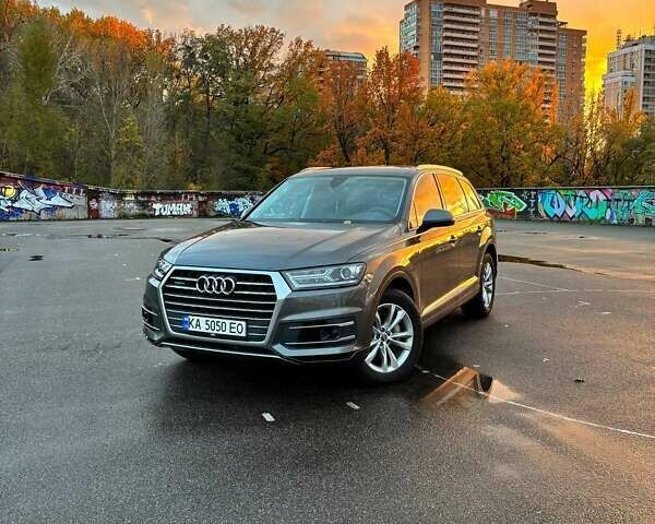 Серый Ауди Ку 7, объемом двигателя 3 л и пробегом 45 тыс. км за 37400 $, фото 1 на Automoto.ua