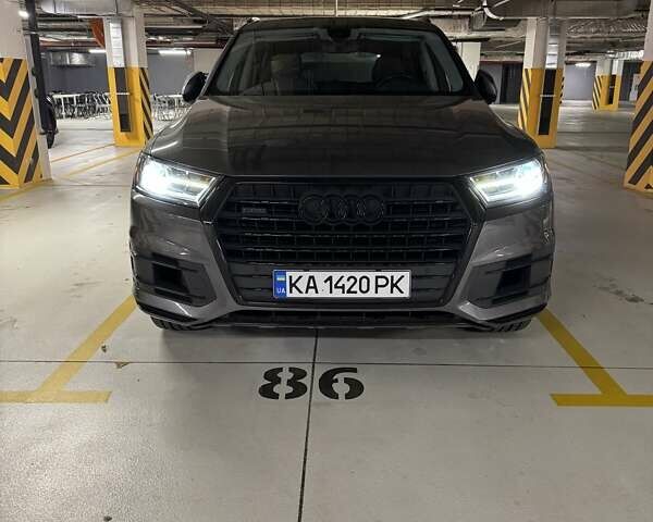 Ауди Ку 7 2018 в Киеве на Automoto.ua Серый Ауди Ку 7, объемом двигателя 3 л и пробегом 146 тыс. км за 34000 $, фото 1 на Automoto.ua