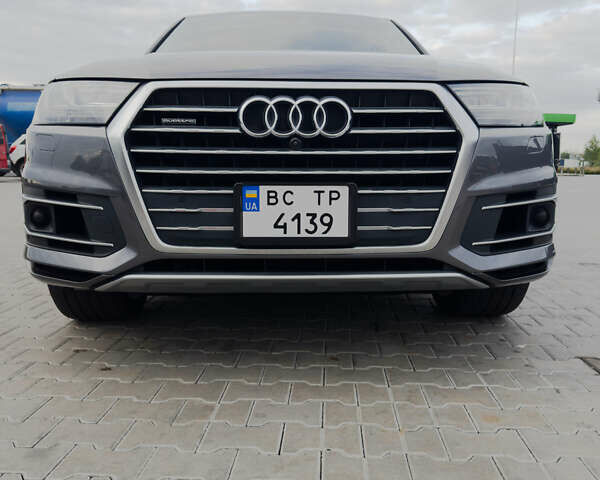 Серый Ауди Ку 7, объемом двигателя 3 л и пробегом 129 тыс. км за 34900 $, фото 1 на Automoto.ua