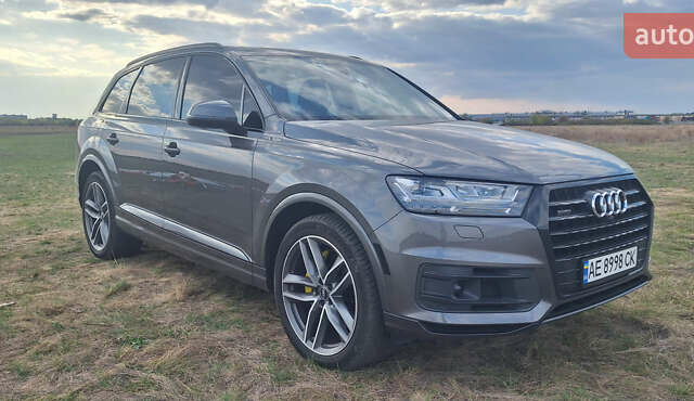 Ауди Ку 7 2018 в Днепре (Днепропетровске) на Automoto.ua Серый Ауди Ку 7, объемом двигателя 3 л и пробегом 110 тыс. км за 38000 $, фото 1 на Automoto.ua