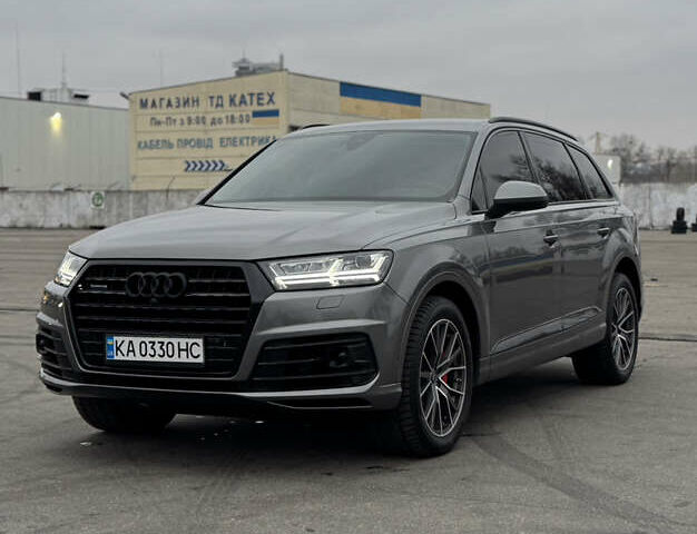 Серый Ауди Ку 7, объемом двигателя 3 л и пробегом 138 тыс. км за 33500 $, фото 1 на Automoto.ua