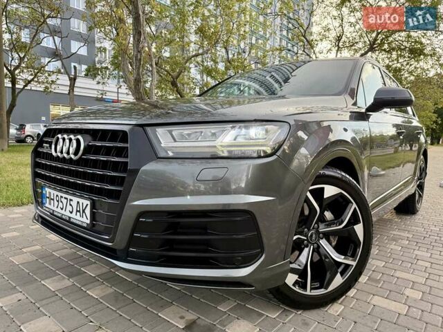 Ауди Ку 7 2018 в Одессе на Automoto.ua Серый Ауди Ку 7, объемом двигателя 2.97 л и пробегом 236 тыс. км за 38700 $, фото 1 на Automoto.ua