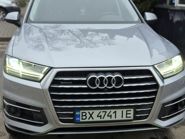 Сірий Ауді Ку 7, об'ємом двигуна 2 л та пробігом 196 тис. км за 26888 $, фото 1 на Automoto.ua