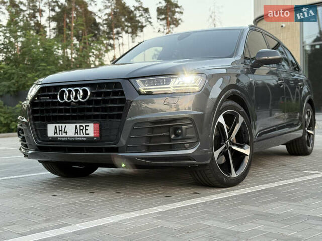 Серый Ауди Ку 7, объемом двигателя 3 л и пробегом 150 тыс. км за 48777 $, фото 1 на Automoto.ua