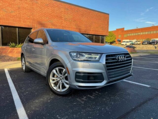 Серый Ауди Ку 7, объемом двигателя 3 л и пробегом 49 тыс. км за 9100 $, фото 1 на Automoto.ua