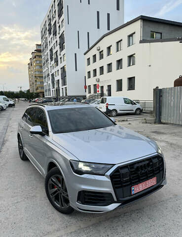 Серый Ауди Ку 7, объемом двигателя 3 л и пробегом 56 тыс. км за 60000 $, фото 1 на Automoto.ua