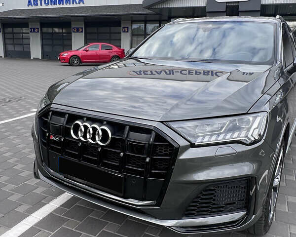 Серый Ауди Ку 7, объемом двигателя 3 л и пробегом 12 тыс. км за 63900 $, фото 1 на Automoto.ua