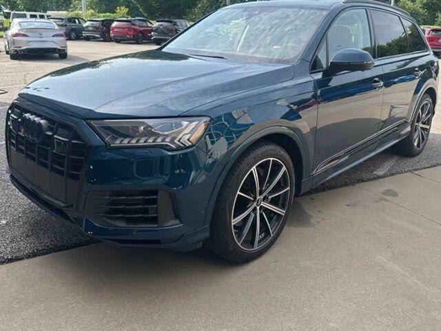 Синий Ауди Ку 7, объемом двигателя 3 л и пробегом 28 тыс. км за 26500 $, фото 1 на Automoto.ua