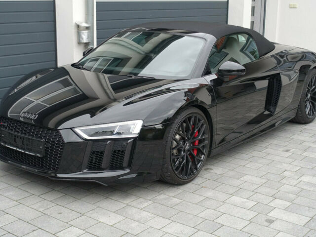 Чорний Ауді R8, об'ємом двигуна 52 л та пробігом 24 тис. км за 190000 $, фото 1 на Automoto.ua