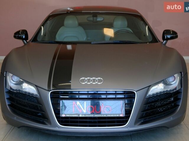 Сірий Ауді R8, об'ємом двигуна 4.16 л та пробігом 101 тис. км за 38900 $, фото 1 на Automoto.ua