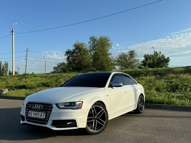 Білий Ауді С4, об'ємом двигуна 3 л та пробігом 200 тис. км за 20000 $, фото 1 на Automoto.ua