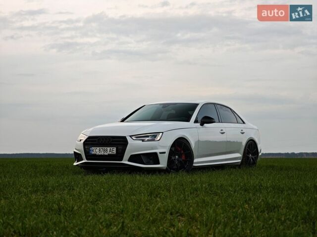 Білий Ауді С4, об'ємом двигуна 3 л та пробігом 69 тис. км за 29900 $, фото 1 на Automoto.ua