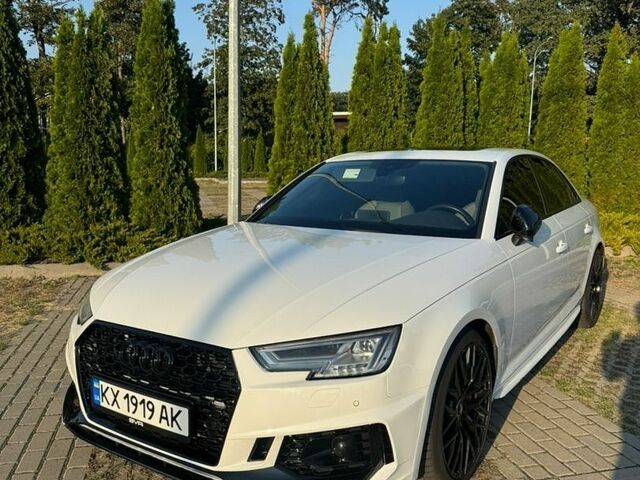 Білий Ауді С4, об'ємом двигуна 3 л та пробігом 215 тис. км за 17000 $, фото 1 на Automoto.ua