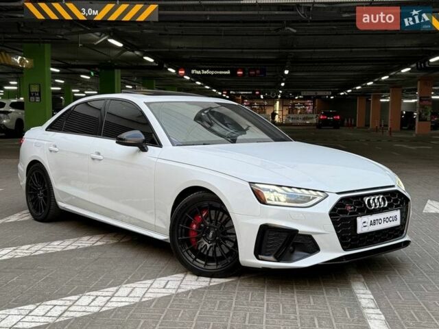 Белый Ауди С4, объемом двигателя 3 л и пробегом 79 тыс. км за 35990 $, фото 1 на Automoto.ua