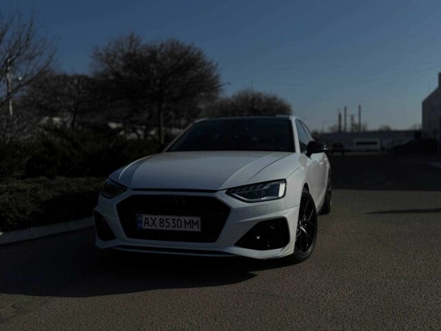 Белый Ауди С4, объемом двигателя 3 л и пробегом 80 тыс. км за 31462 $, фото 1 на Automoto.ua