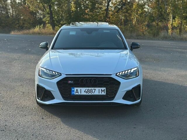 Белый Ауди С4, объемом двигателя 3 л и пробегом 35 тыс. км за 40500 $, фото 1 на Automoto.ua