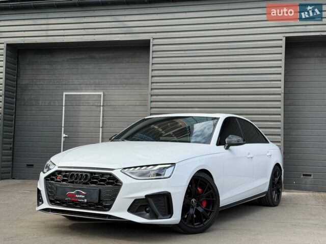 Білий Ауді С4, об'ємом двигуна 3 л та пробігом 62 тис. км за 33900 $, фото 1 на Automoto.ua