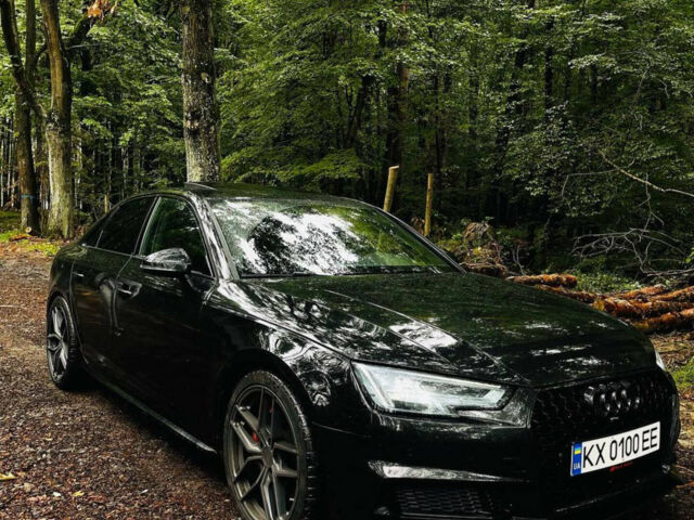 Черный Ауди С4, объемом двигателя 3 л и пробегом 77 тыс. км за 32000 $, фото 1 на Automoto.ua