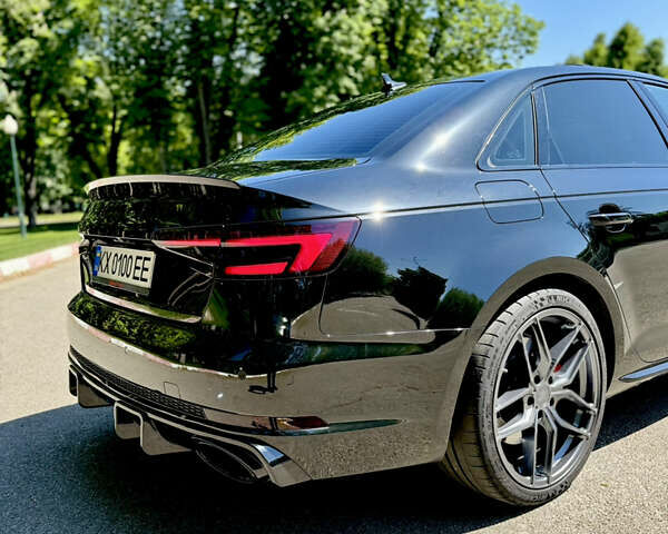 Чорний Ауді S4, об'ємом двигуна 3 л та пробігом 76 тис. км за 37000 $, фото 1 на Automoto.ua