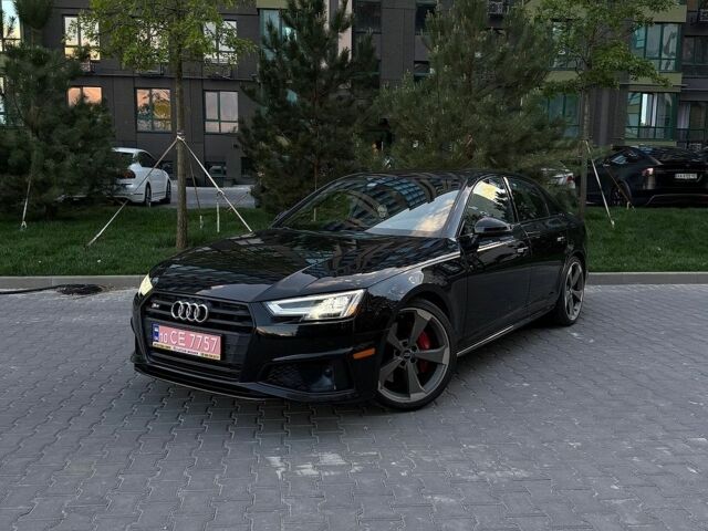 Чорний Ауді С4, об'ємом двигуна 3 л та пробігом 110 тис. км за 29500 $, фото 1 на Automoto.ua