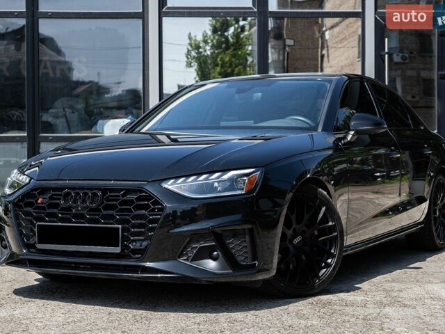 Чорний Ауді С4, об'ємом двигуна 3 л та пробігом 48 тис. км за 37950 $, фото 1 на Automoto.ua