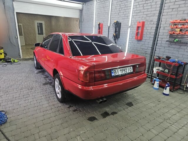 Красный Ауди С4, объемом двигателя 2.2 л и пробегом 272 тыс. км за 7000 $, фото 1 на Automoto.ua