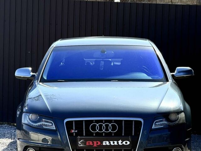 Серый Ауди С4, объемом двигателя 3 л и пробегом 241 тыс. км за 10300 $, фото 1 на Automoto.ua