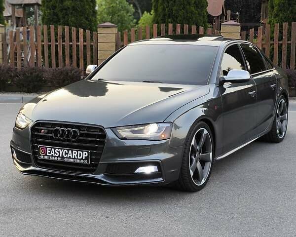 Серый Ауди С4, объемом двигателя 3 л и пробегом 190 тыс. км за 13250 $, фото 1 на Automoto.ua