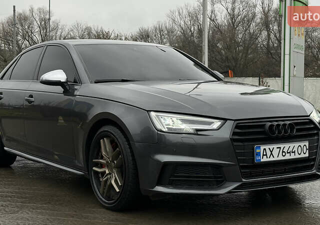 Серый Ауди С4, объемом двигателя 3 л и пробегом 152 тыс. км за 23900 $, фото 1 на Automoto.ua