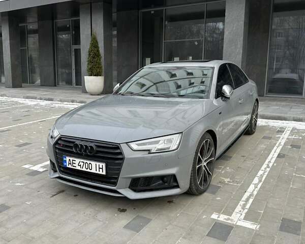 Сірий Ауді S4, об'ємом двигуна 3 л та пробігом 140 тис. км за 28500 $, фото 1 на Automoto.ua