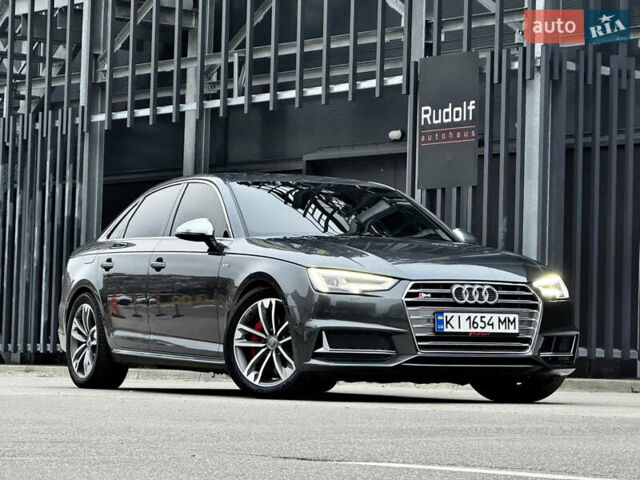 Серый Ауди С4, объемом двигателя 3 л и пробегом 109 тыс. км за 23950 $, фото 1 на Automoto.ua