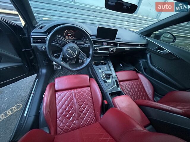 Серый Ауди С4, объемом двигателя 3 л и пробегом 92 тыс. км за 35000 $, фото 1 на Automoto.ua
