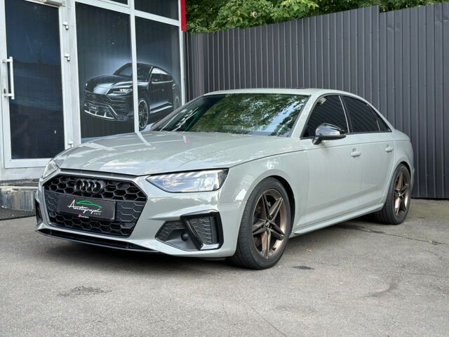 Серый Ауди С4, объемом двигателя 3 л и пробегом 46 тыс. км за 32000 $, фото 1 на Automoto.ua