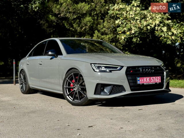 Серый Ауди С4, объемом двигателя 3 л и пробегом 91 тыс. км за 29900 $, фото 1 на Automoto.ua