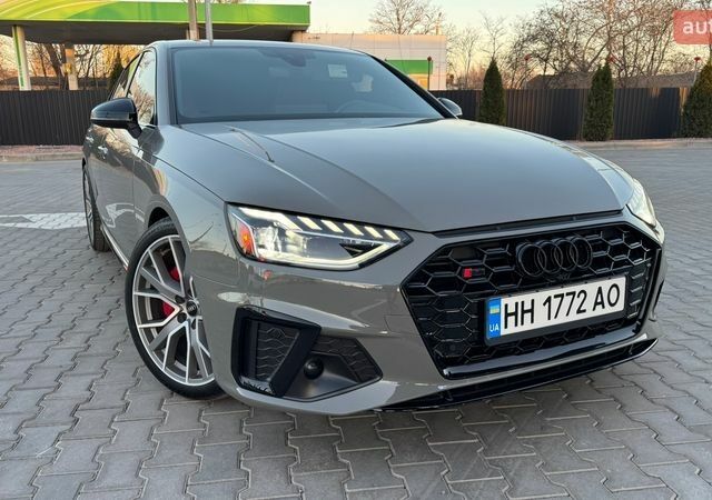 Серый Ауди С4, объемом двигателя 3 л и пробегом 70 тыс. км за 36000 $, фото 1 на Automoto.ua