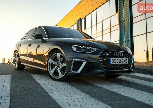 Сірий Ауді С4, об'ємом двигуна 3 л та пробігом 71 тис. км за 39000 $, фото 1 на Automoto.ua