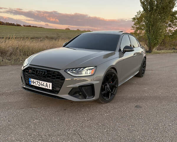 Серый Ауди С4, объемом двигателя 3 л и пробегом 76 тыс. км за 39000 $, фото 1 на Automoto.ua