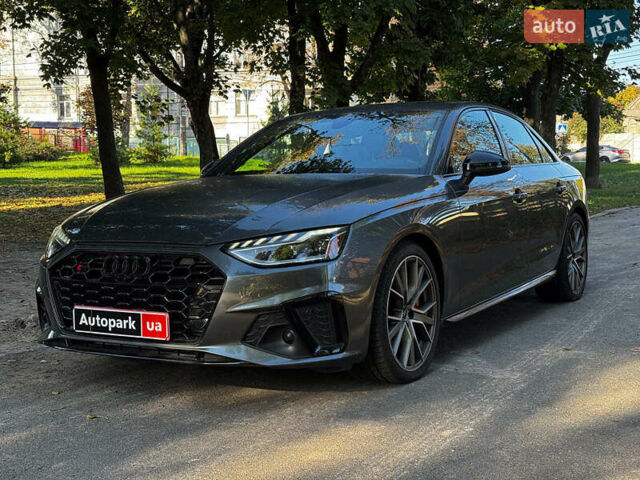 Серый Ауди С4, объемом двигателя 3 л и пробегом 32 тыс. км за 42840 $, фото 1 на Automoto.ua