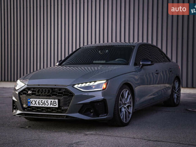 Серый Ауди С4, объемом двигателя 3 л и пробегом 39 тыс. км за 39500 $, фото 1 на Automoto.ua