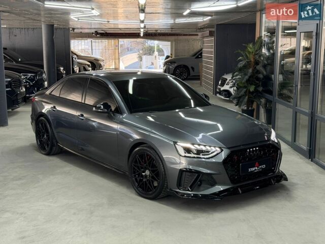 Серый Ауди С4, объемом двигателя 3 л и пробегом 27 тыс. км за 42500 $, фото 1 на Automoto.ua