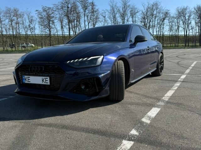 Синий Ауди С4, объемом двигателя 3 л и пробегом 105 тыс. км за 39600 $, фото 1 на Automoto.ua