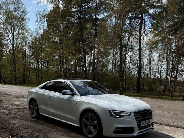 Білий Ауді S5, об'ємом двигуна 3 л та пробігом 141 тис. км за 14500 $, фото 1 на Automoto.ua