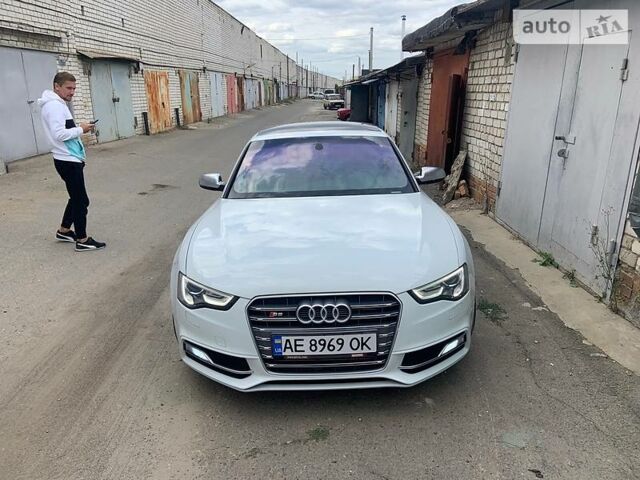 Білий Ауді S5, об'ємом двигуна 3 л та пробігом 90 тис. км за 21000 $, фото 1 на Automoto.ua