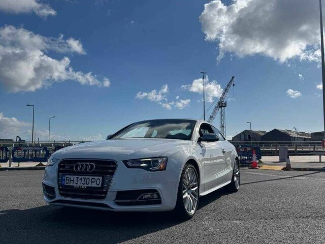 Білий Ауді S5, об'ємом двигуна 3 л та пробігом 147 тис. км за 14900 $, фото 1 на Automoto.ua