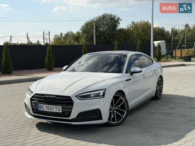 Белый Ауди С5, объемом двигателя 3 л и пробегом 98 тыс. км за 28990 $, фото 1 на Automoto.ua