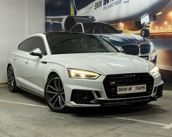 Белый Ауди С5, объемом двигателя 3 л и пробегом 120 тыс. км за 27800 $, фото 1 на Automoto.ua