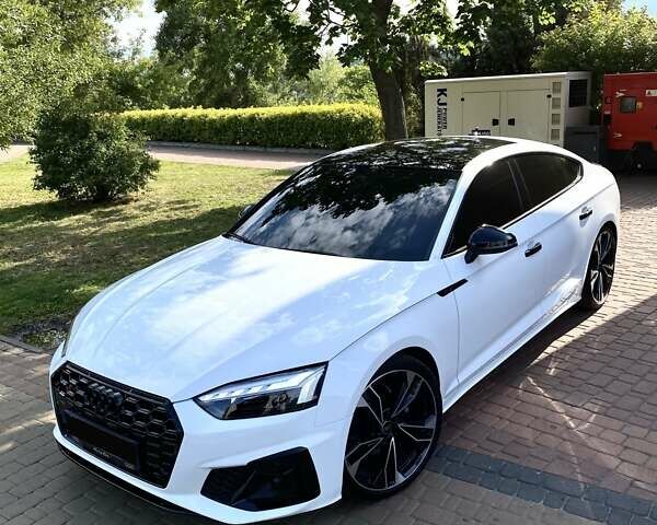 Белый Ауди С5, объемом двигателя 3 л и пробегом 12 тыс. км за 58500 $, фото 1 на Automoto.ua