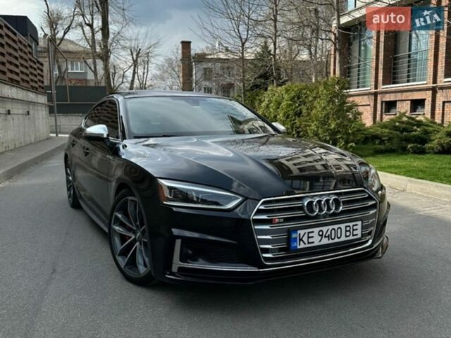 Черный Ауди С5, объемом двигателя 3 л и пробегом 110 тыс. км за 35200 $, фото 1 на Automoto.ua