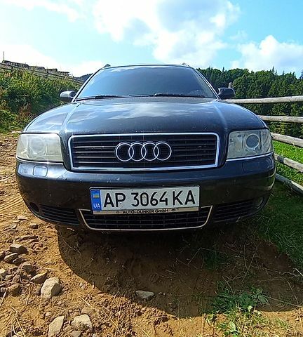 Черный Ауди С5, объемом двигателя 2.5 л и пробегом 320 тыс. км за 4600 $, фото 1 на Automoto.ua