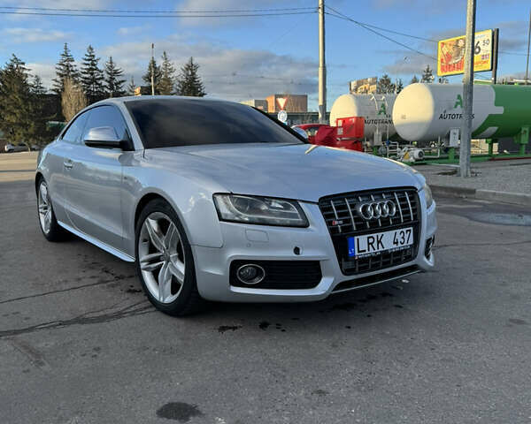 Серый Ауди С5, объемом двигателя 4.2 л и пробегом 250 тыс. км за 5999 $, фото 1 на Automoto.ua